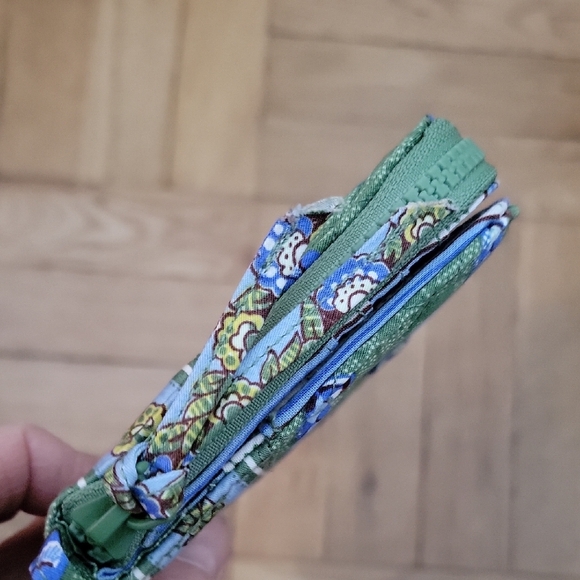 VERA BRADLEY/WALLET/Green and Blue Bird Pattern Wallet - Picture 7 of 12